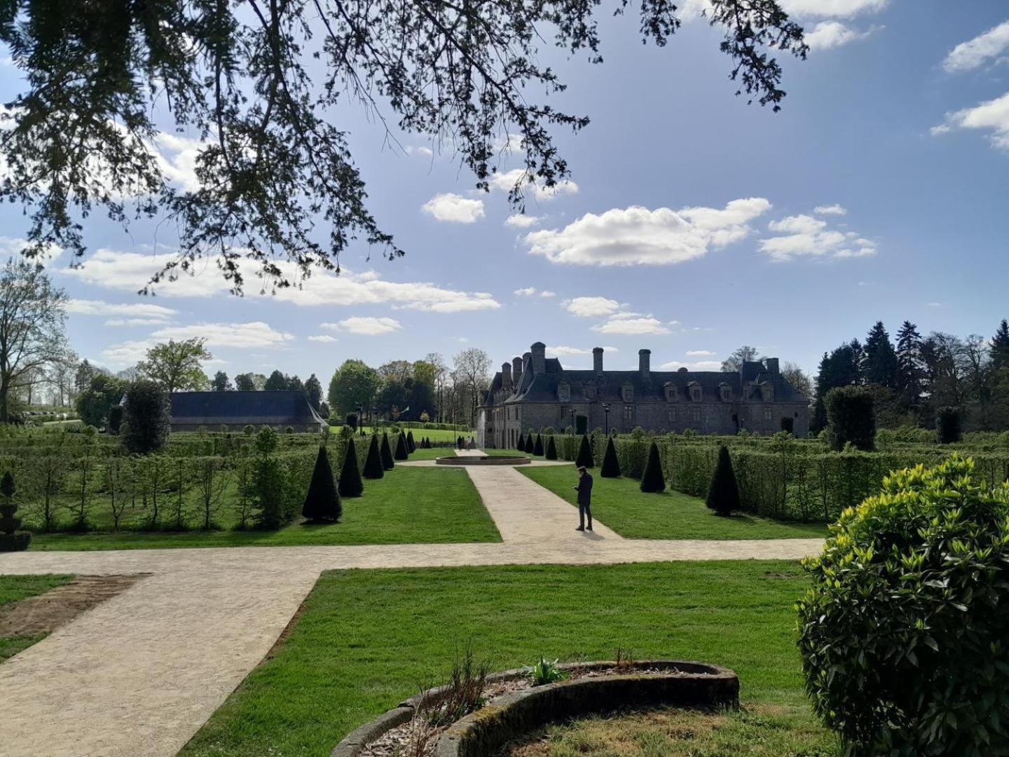 مبيت وإفطار Bazouges-la-Pérouse Le Jardin De Quercus المظهر الخارجي الصورة