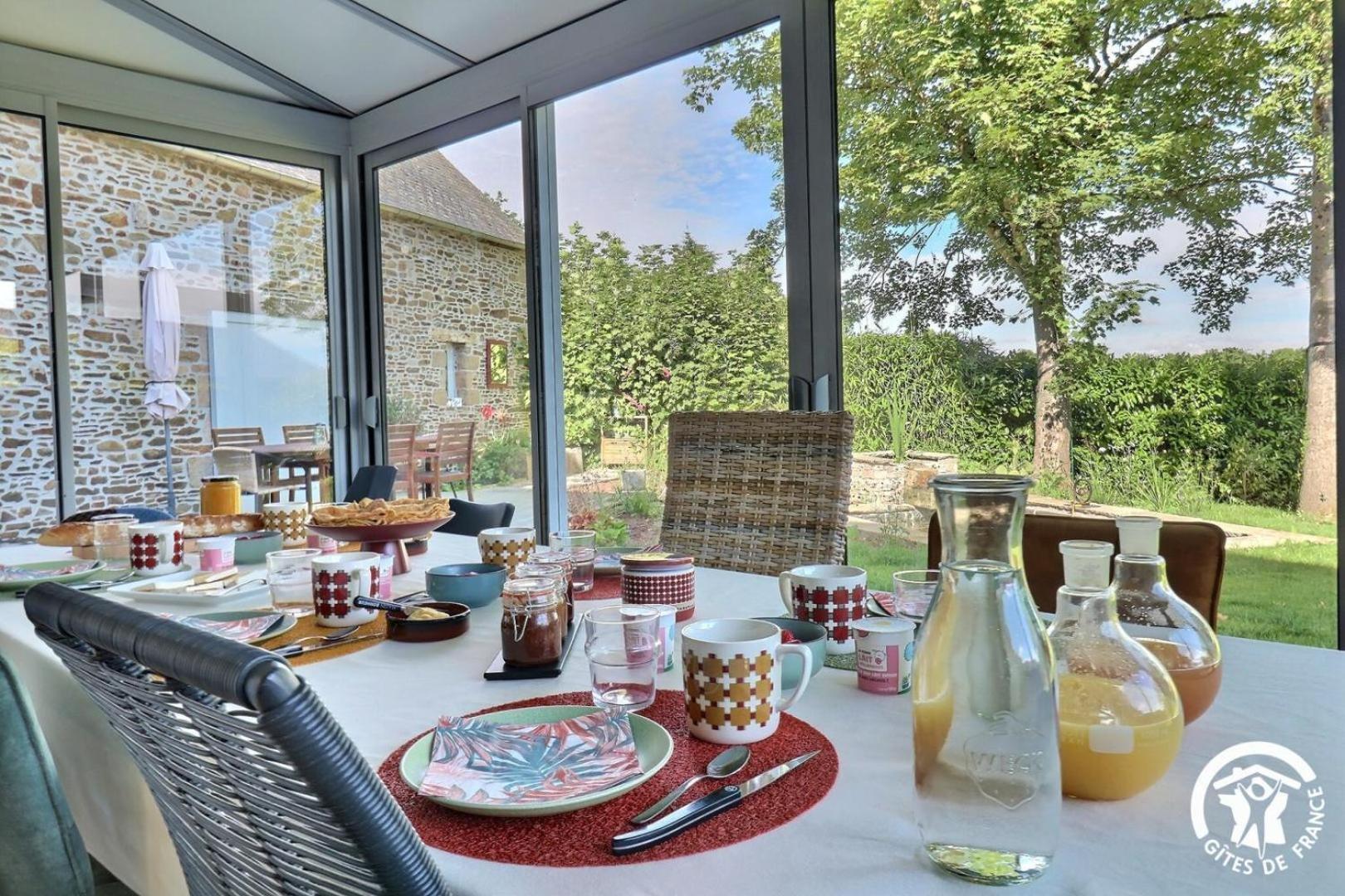 مبيت وإفطار Bazouges-la-Pérouse Le Jardin De Quercus المظهر الخارجي الصورة